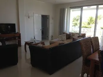 Whispering Seas Apartment Ocho Rios